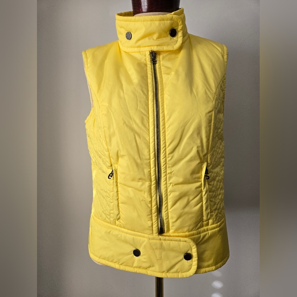 ERIN SNOW Yellow Mock Neck Puffer Vest. Size Small